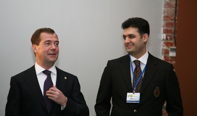 Дмитрию Медведеву показали "Сколково" в 3D
