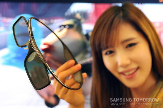 Самые легкие в мире 3D-очки от Samsung