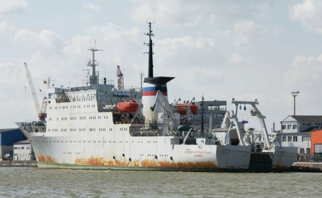 Исследовательское судно "Академик Келдыш"