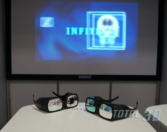 Cтенд компании Infitec: очки INFITEC, CeBIT 2012