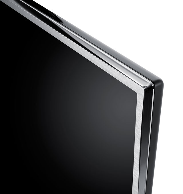 3D-телевизор Samsung UE55D8000YS: рамка экрана
