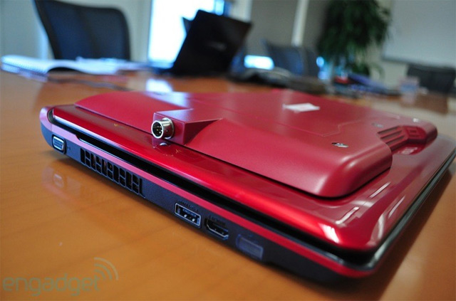 CES 2011: 3D-ноутбук Toshiba и никаких очков