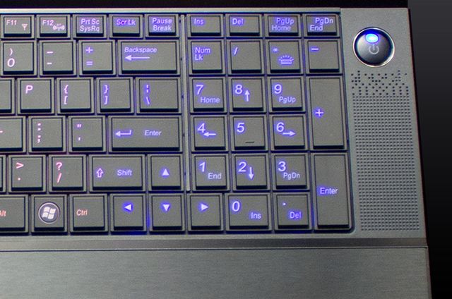 В EON17-X реализована возможность настроить клавиатуру под себя 