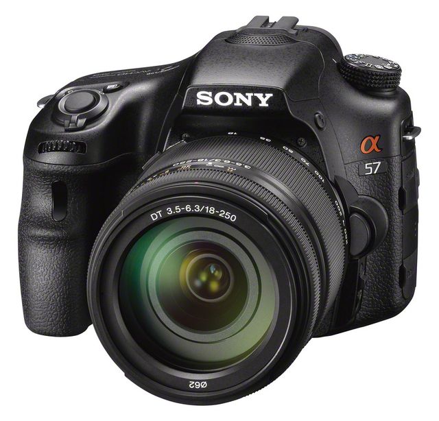 Фотокамера Sony SLT-A57: скорострельная и универсальная