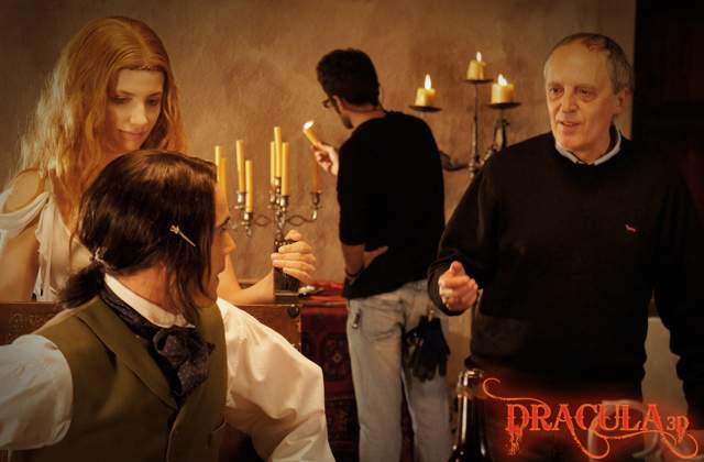 Кадры из 3D-фильма «Дракула 3D» («Dracula 3D»)