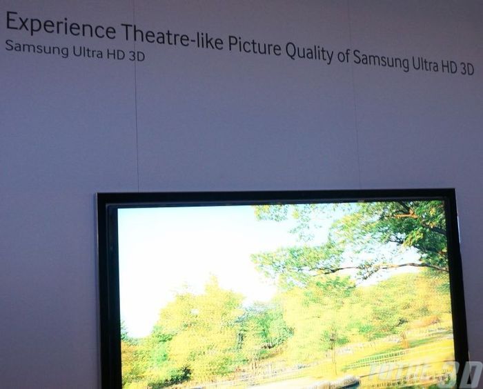 UHD 3D-ТВ Samsung на CES 2013