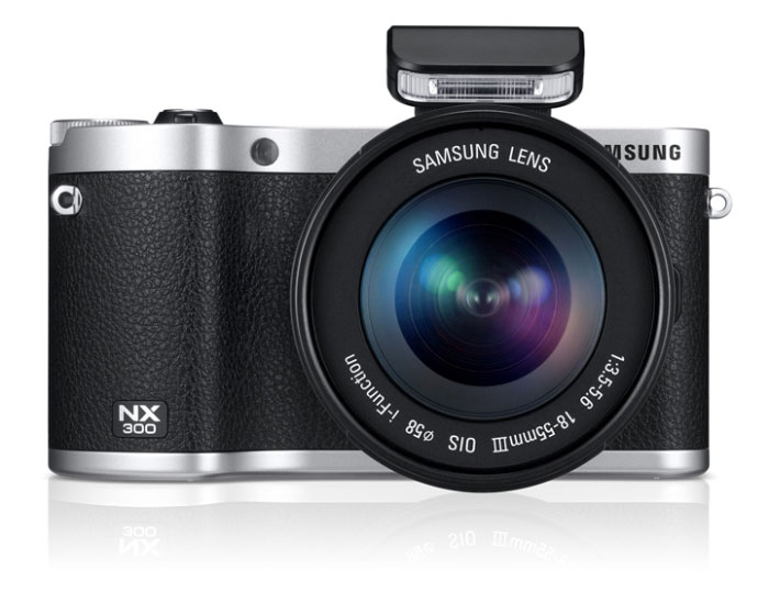 Однообъективная беззеркальная 2D/3D-камера Samsung NX300