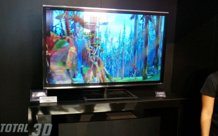 CES 2013: безочковые 3D-ТВ Toshiba с технологией мульти-параллакс