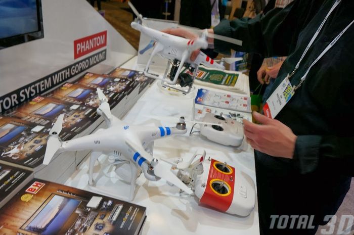 CES 2014: беспилотные дроны DJI для воздушной фото и видеосъёмки