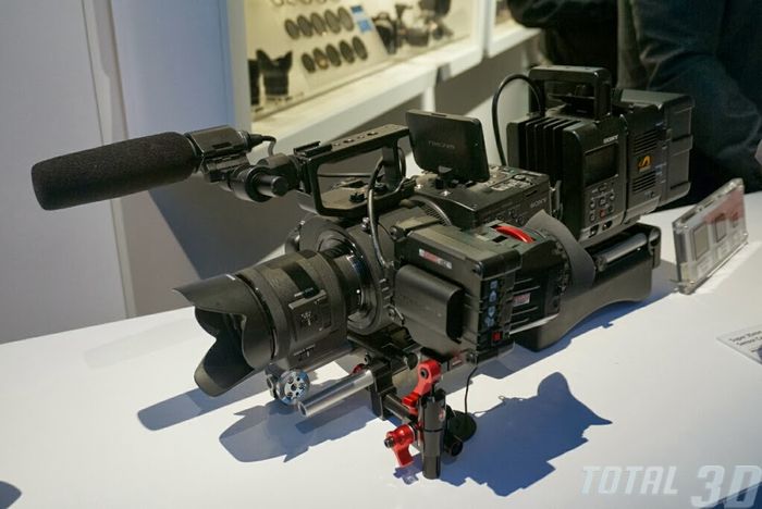 CES 2014: профессиональные 4K-видеокамеры и прочие новинки Sony