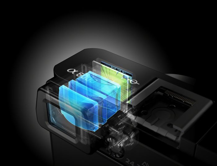 Цифровая беззеркальная фотокамера Sony α6000 с системой быстрого автофокуса