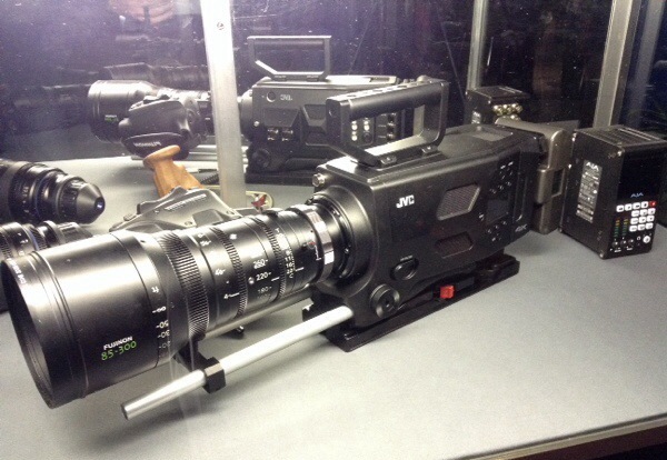 Компактные камкордеры JVC для профессиональной 4K-видеосъёмки
