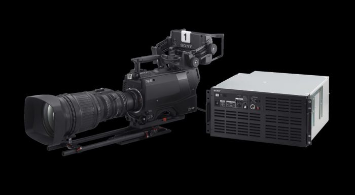 Аксессуары для HDC-камер, такие как видоискатели  и панели управления, также совместимы и с UHC-8300. 
