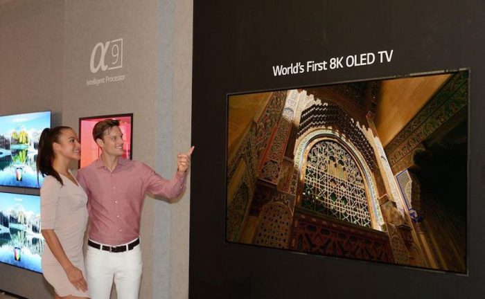 88-дюймовый 8K-телевизор LG с OLED-дисплеем