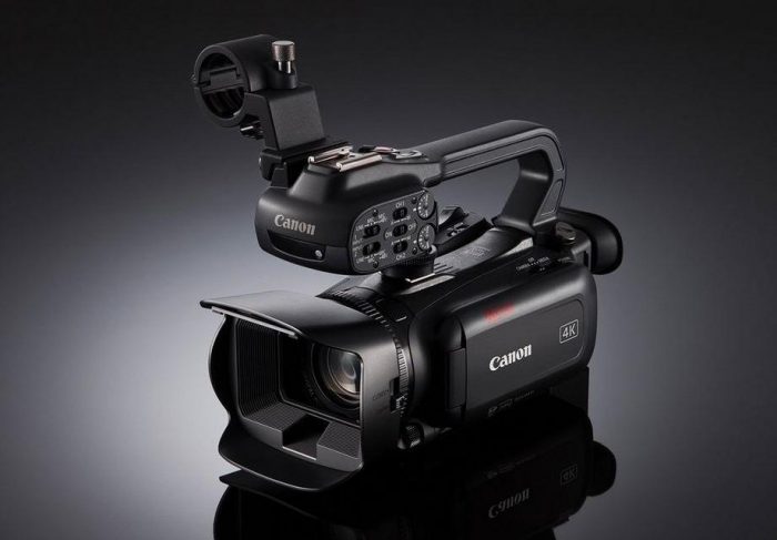 Профессиональная 4K камера Canon XA40