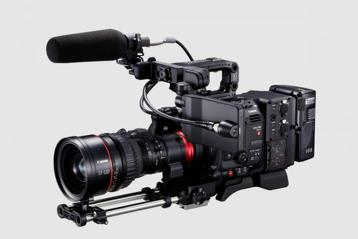 Цифровая 6К кинокамера Canon EOS C500 Mark II с обвязкой