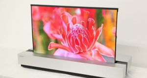 Sharp показала скручиваемый 30-дюймовый 4K OLED-дисплей Sharp показала скручиваемый 30-дюймовый 4K OLED-дисплей