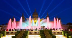 Волшебный фонтан Монжуика в Барселоне в 4K UHD 3D Волшебный фонтан Монжуика в Барселоне в 4K UHD 3D