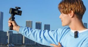 Новые микрофоны Sony для создателей видеоконтента Беспроводной микрофон Sony ECM-W2BT, петличный микрофон Sony ECM-LV1